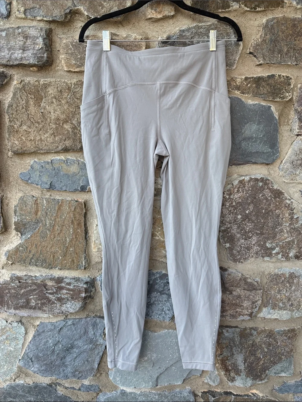 Lululemon Fast and Free High Rise Leggings Gray Side Pocket Reflective Size 8